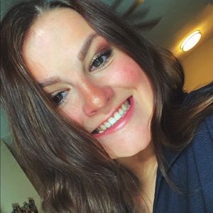 Meet your Posher, Maddie